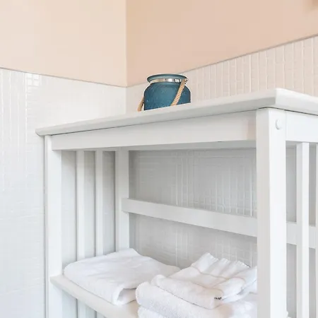 Rio Terra' Canal View Apartment Venice