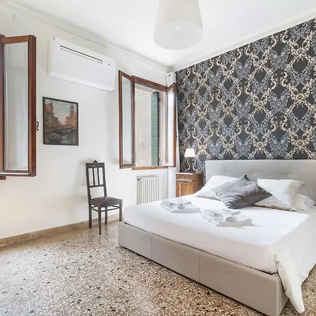 Rio Terra' Canal View Apartment