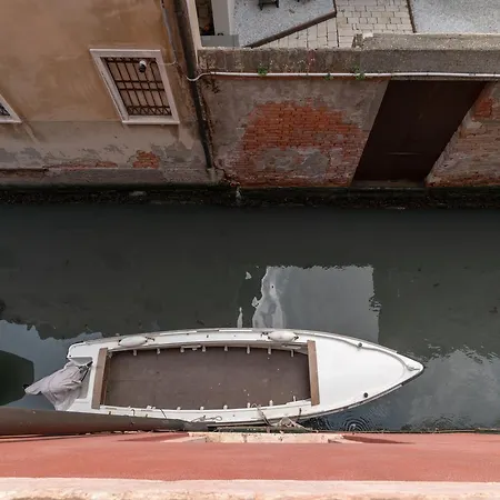 Rio Terra' Canal View * Venice