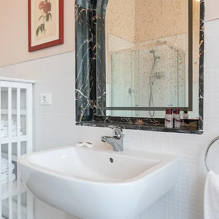 Rio Terra' Canal View Apartment *